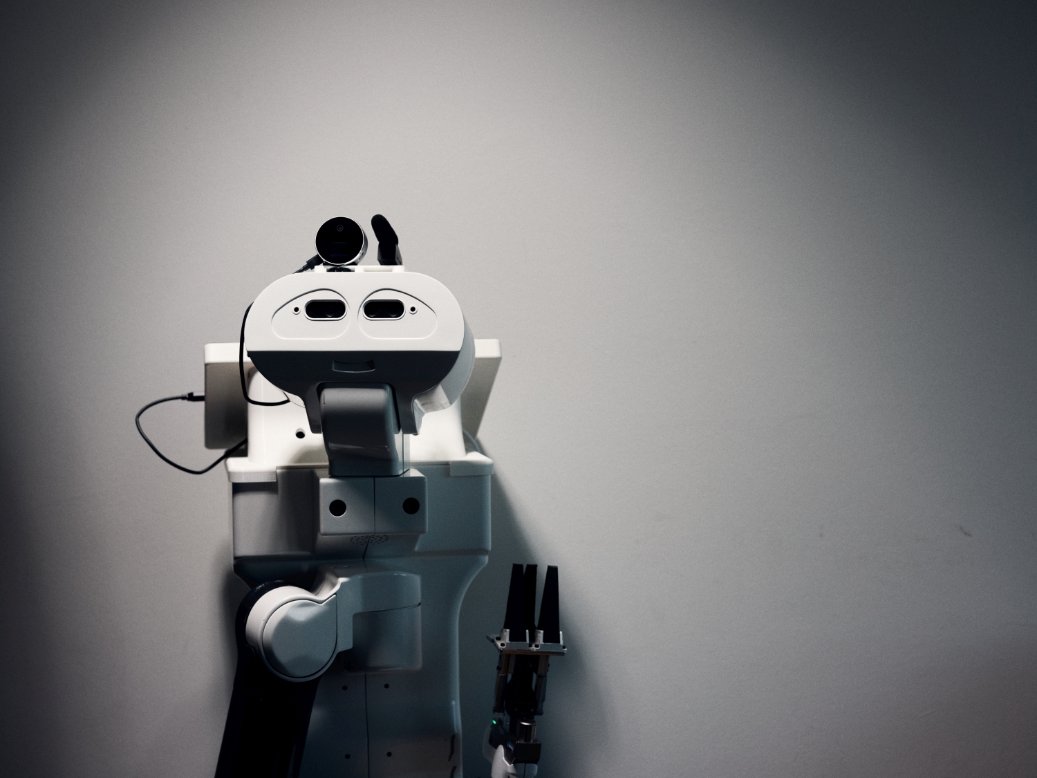 Photo of TIAGo, Mobile Manipulator Robot